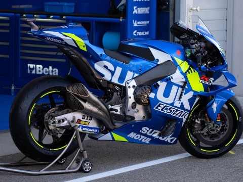 motorcycle-4318082_1280